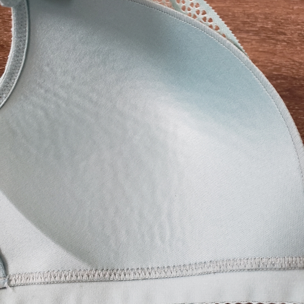 Knix Deep V Lace Bralette in Sage, Size Large 36A 36B 36C - Picture 14 of 16